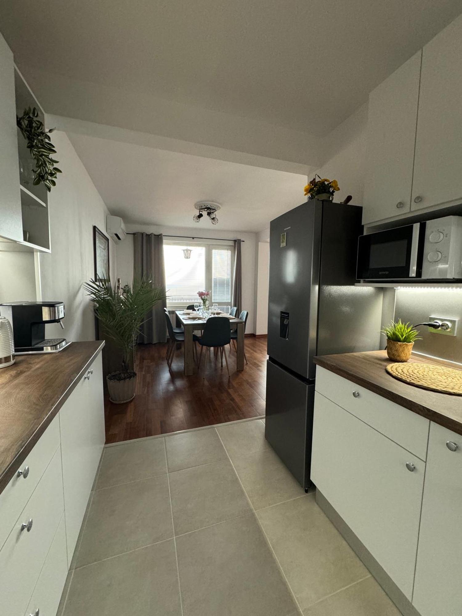 Kakavanen'S Sea View Apartment Bałczik Zewnętrze zdjęcie
