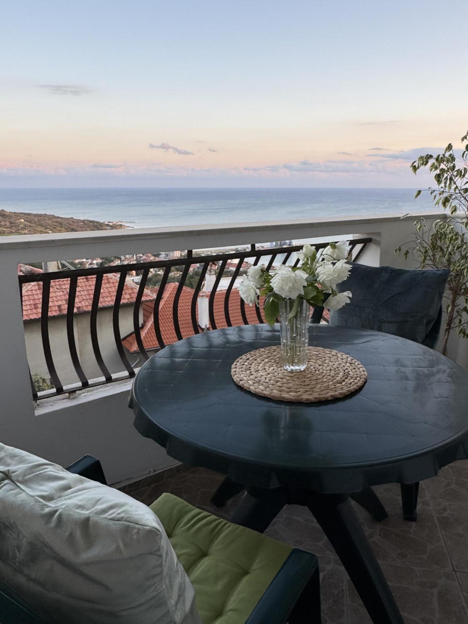 Kakavanen'S Sea View Apartment Bałczik Zewnętrze zdjęcie